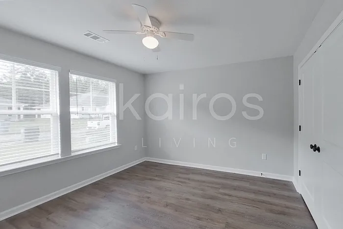 122 Cottage Grove Rd — Photo 11