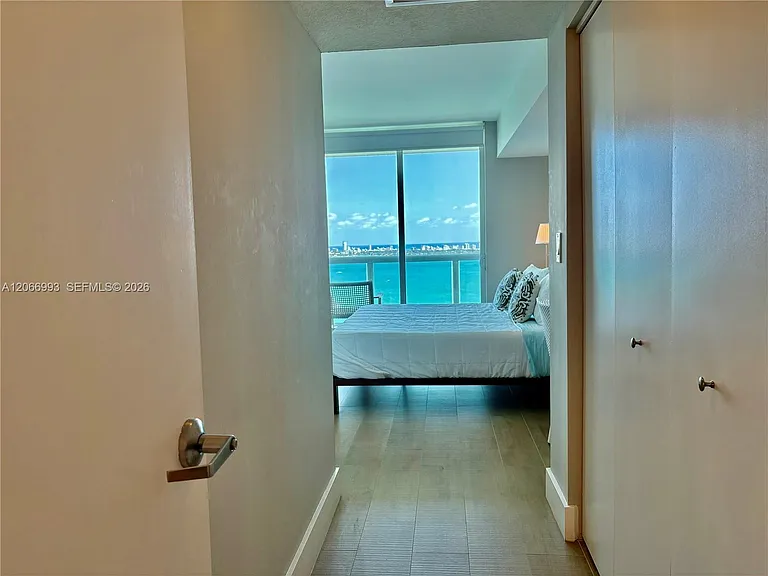 1800 N Bayshore Dr #4209 — Photo 52