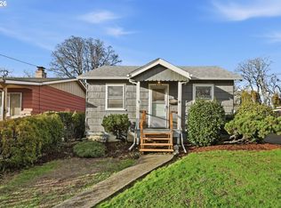 650 E Fairfield St, Gladstone, OR 97027