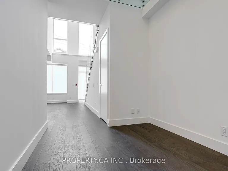 6 Greenbriar Rd #106 — Photo 11