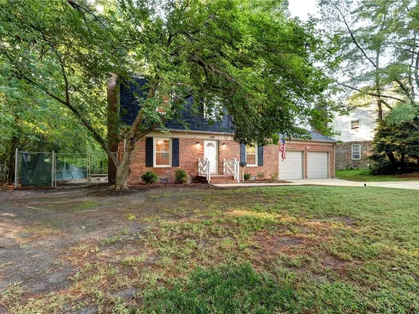 360 Hughes Dr, Newport News, VA 23608