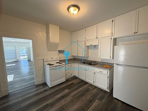 5th image of 210 N Ash St