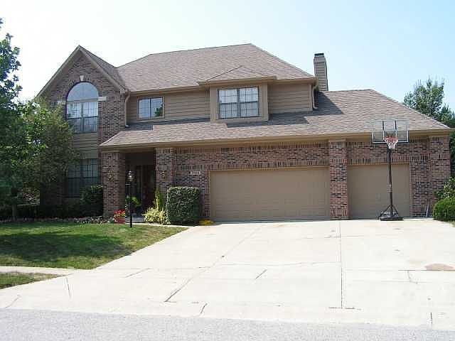 2nd image of 7020 Bluffgrove Ln