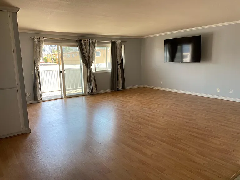 637 Atlantic Ave #0 — Photo 3