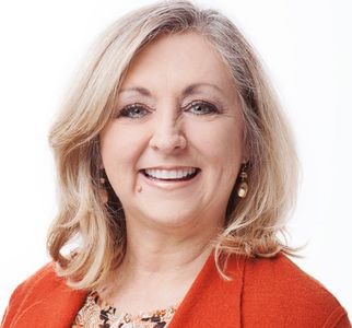 Terri Safdari