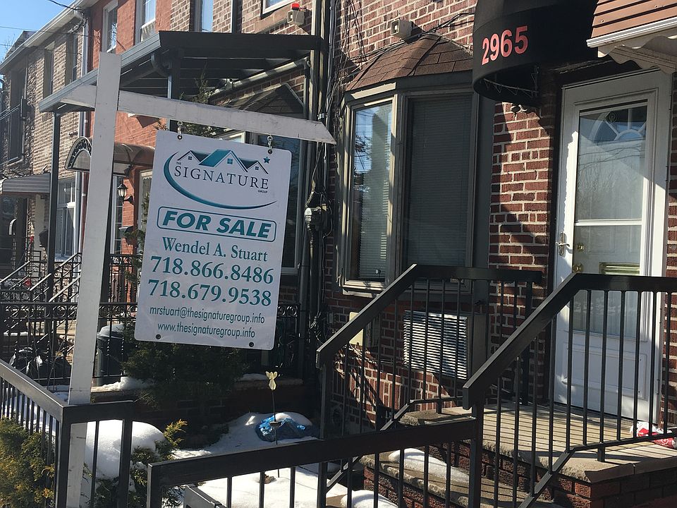 1st image of 2965 Voorhies Ave