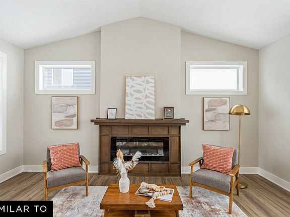 4th image of 4302 NE 3rd St