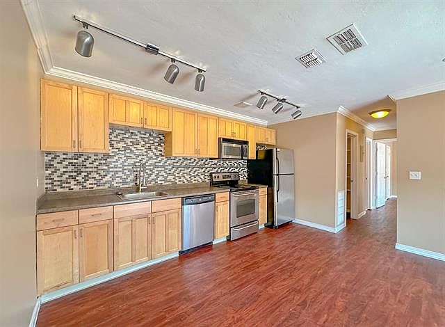 1st image of 2241 W Pensacola St APT 24
