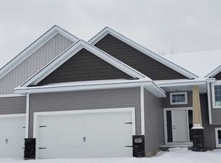 397 15th St, Farmington, MN 55024