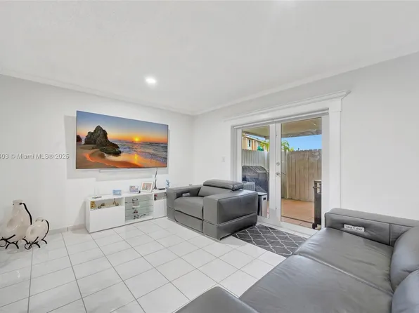 13887 SW 64th St, Miami, FL 33183