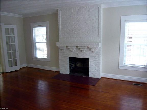 2nd image of 949 Harrington Ave
