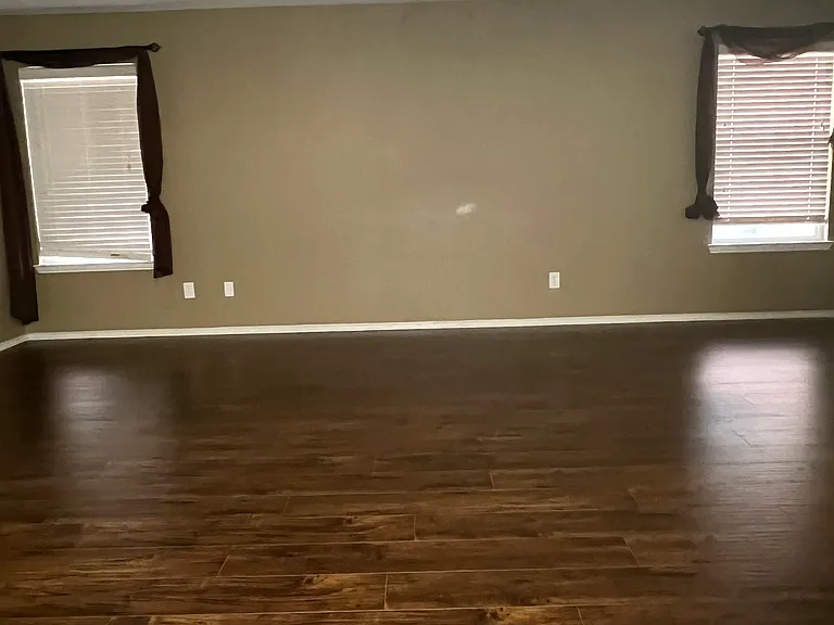 12947 Michelle Dr — Photo 11