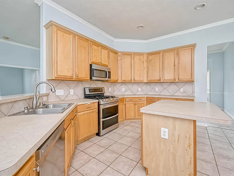6427 Stone Landing Ln — Photo 18