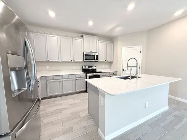 1699 Enclave Rd, Jacksonville, FL 32211