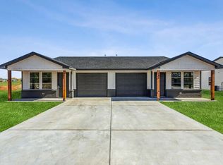 179 Indian Lakes Dr #1, Clearwater, KS 67026