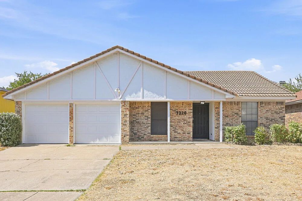 3 bed, 2.0 bath, 1440 sqft, $1,750 — Photo 1