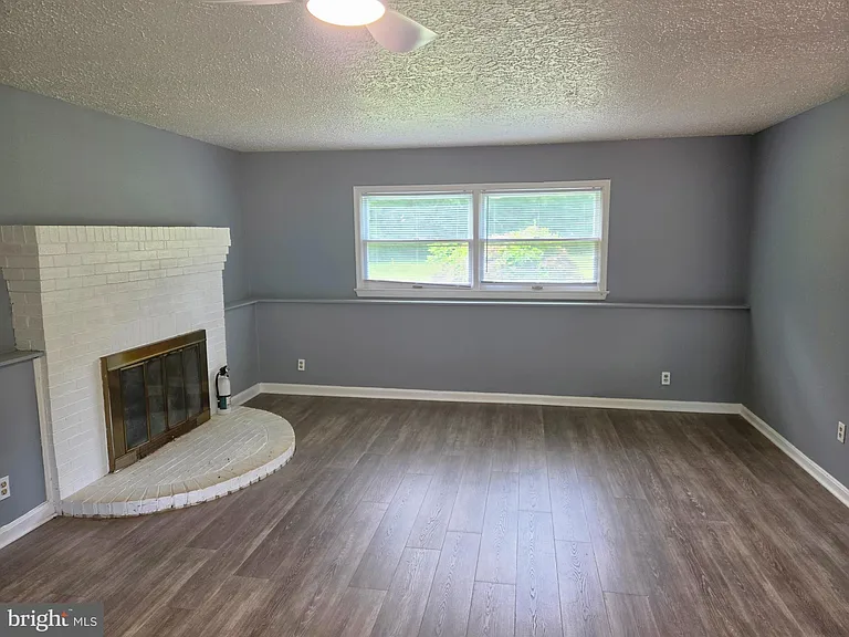 16400 Candy Hill Rd — Photo 30