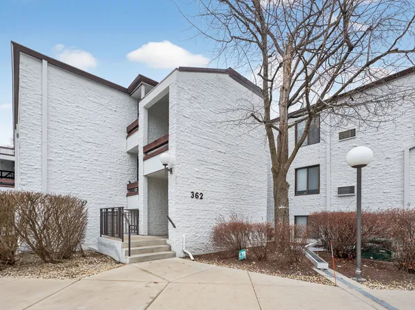 362 W Miner St APT 1A, Arlington Heights, IL 60005