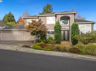 13339 SW Essex Dr, Tigard, OR 97223