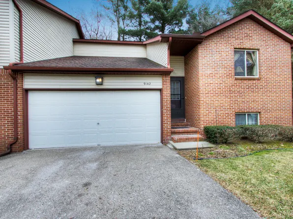 9142 Lake Pine Dr, Whitmore Lake, MI 48189