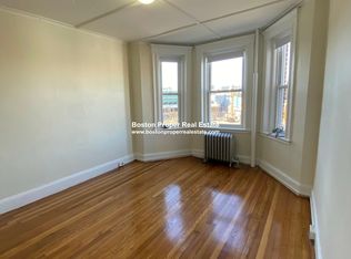 1167 Boylston St APT 23M, Boston, MA 02215