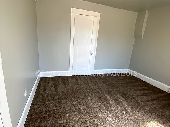 5th image of 281 S Edith Ave #281