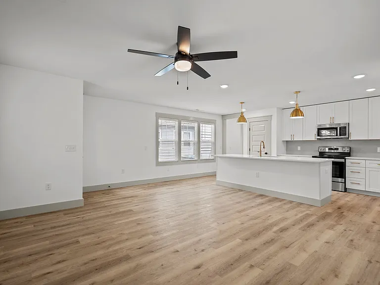 716 S 5th Ave #B — Photo 4