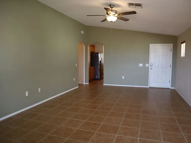 4529 Big Bend St — Photo 6