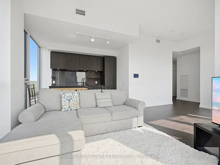 28 Ann St #809 — Photo 11