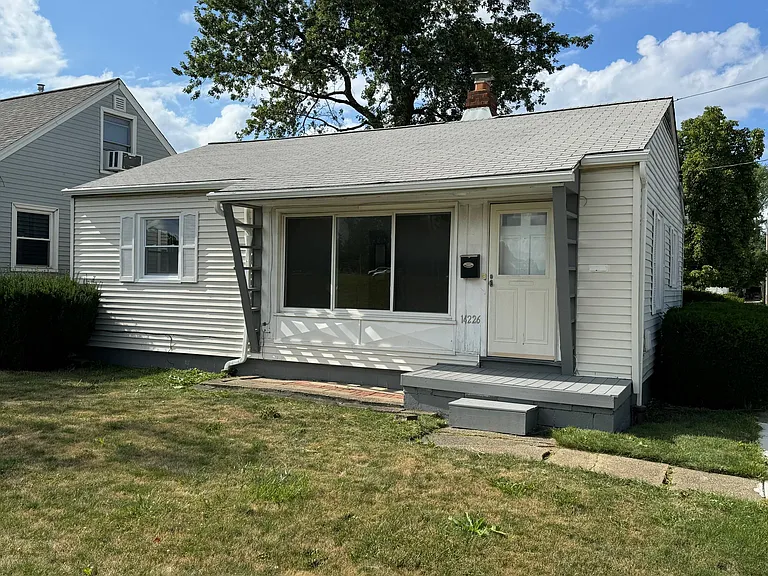 14226 Lakewood Heights Blvd — Photo 1