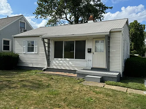 14226 Lakewood Heights Blvd Photo 1