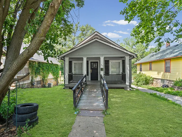 8102 Highland Ave — Photo 35