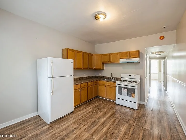 1340 S Kedvale Ave #2 — Photo 5