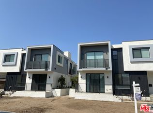8385 Dunbarton Ave, Los Angeles, CA 90045