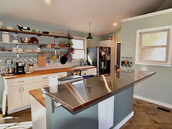 Stainless Steel Bar Island