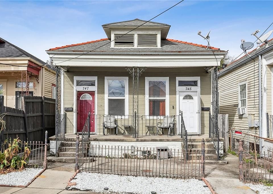 1st image of 745-47 S Genois St