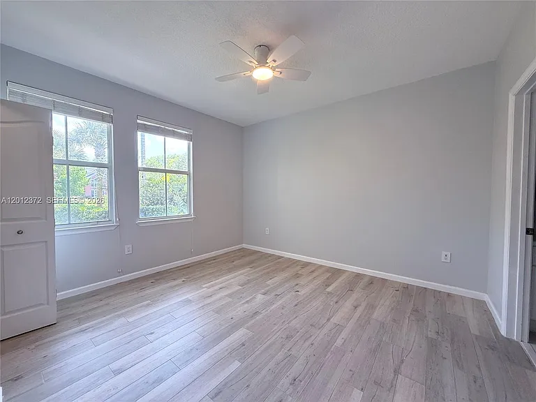 2042 Alta Meadows Ln #1712 — Photo 23