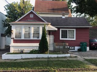 1407 Walnut Ave, Niagara Falls, NY 14301