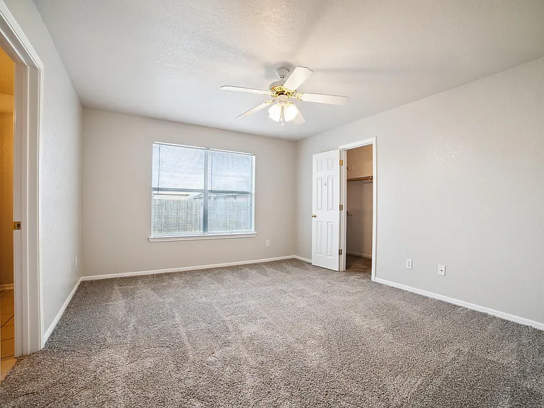 319 Cedar Ridge Dr #B — Photo 18