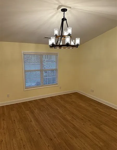 708 E Catawba St — Photo 3