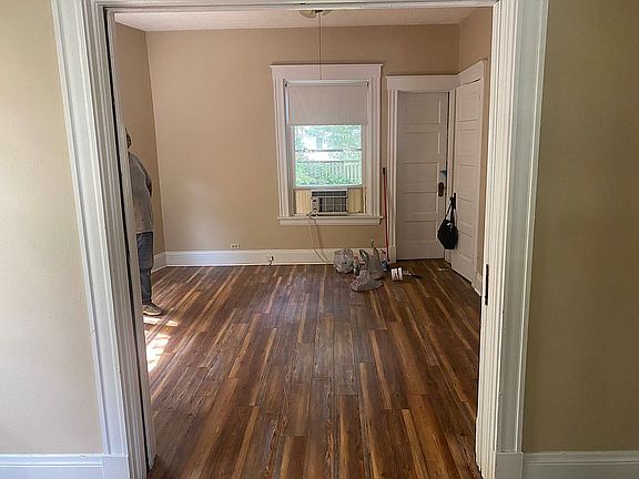 4th image of 4211 34th Ave