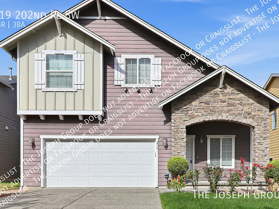 219 202nd Pl SW