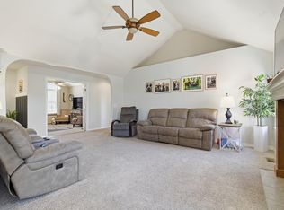 605 Glen Oaks Circle, Nixa, MO 65714