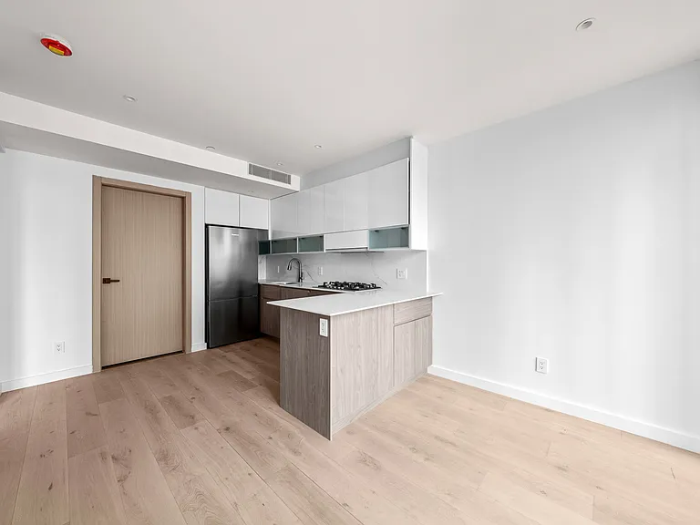 42-62 Hunter St #B9 — Photo 10