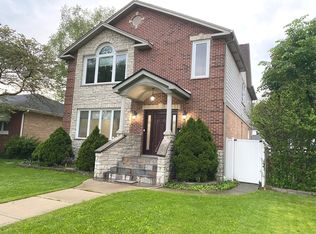 8140 N Oketo Ave, Niles, IL 60714