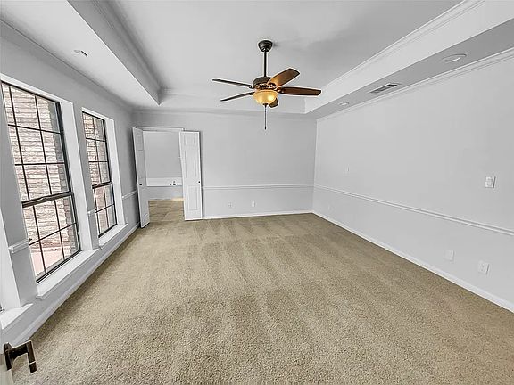 4th image of 2403 Ox Bow Ct