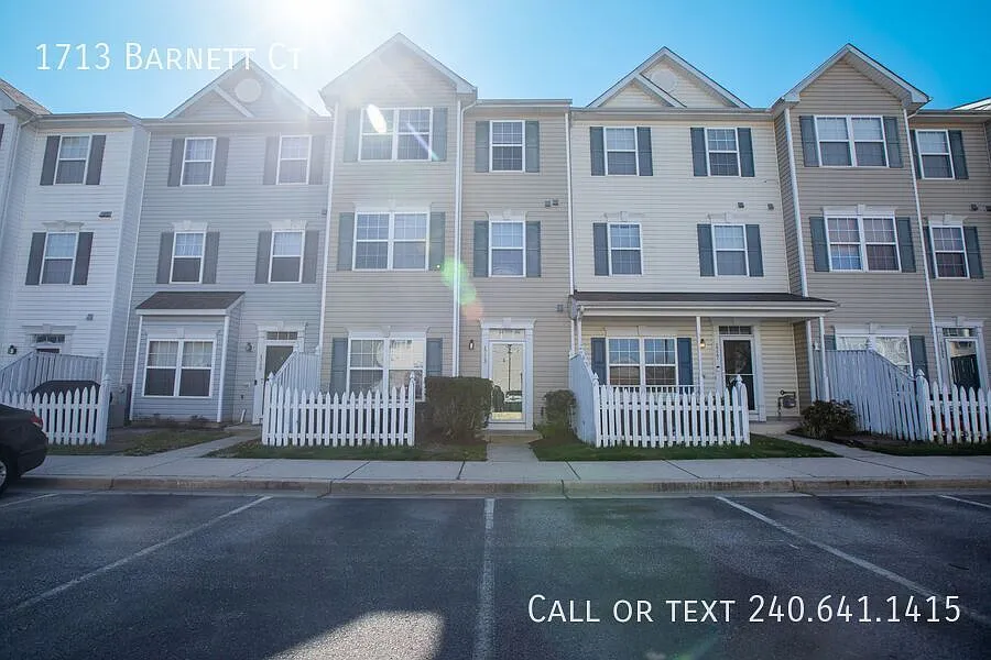 1713 Barnett Ct