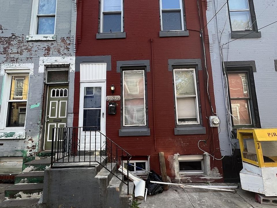 1st image of 1232 W Sergeant St