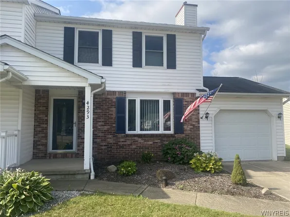 4293 Twilight Ln, Hamburg, NY 14075