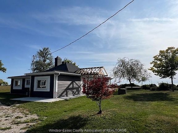 3rd image of 394 Robson Rd